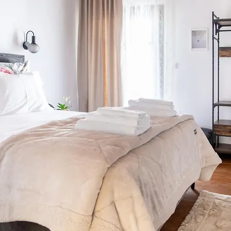 Stefania's Mountain Tale Nyaraló *