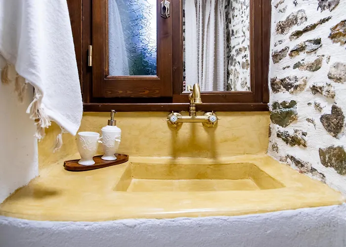 Stefania's Mountain Tale Makrinítsa